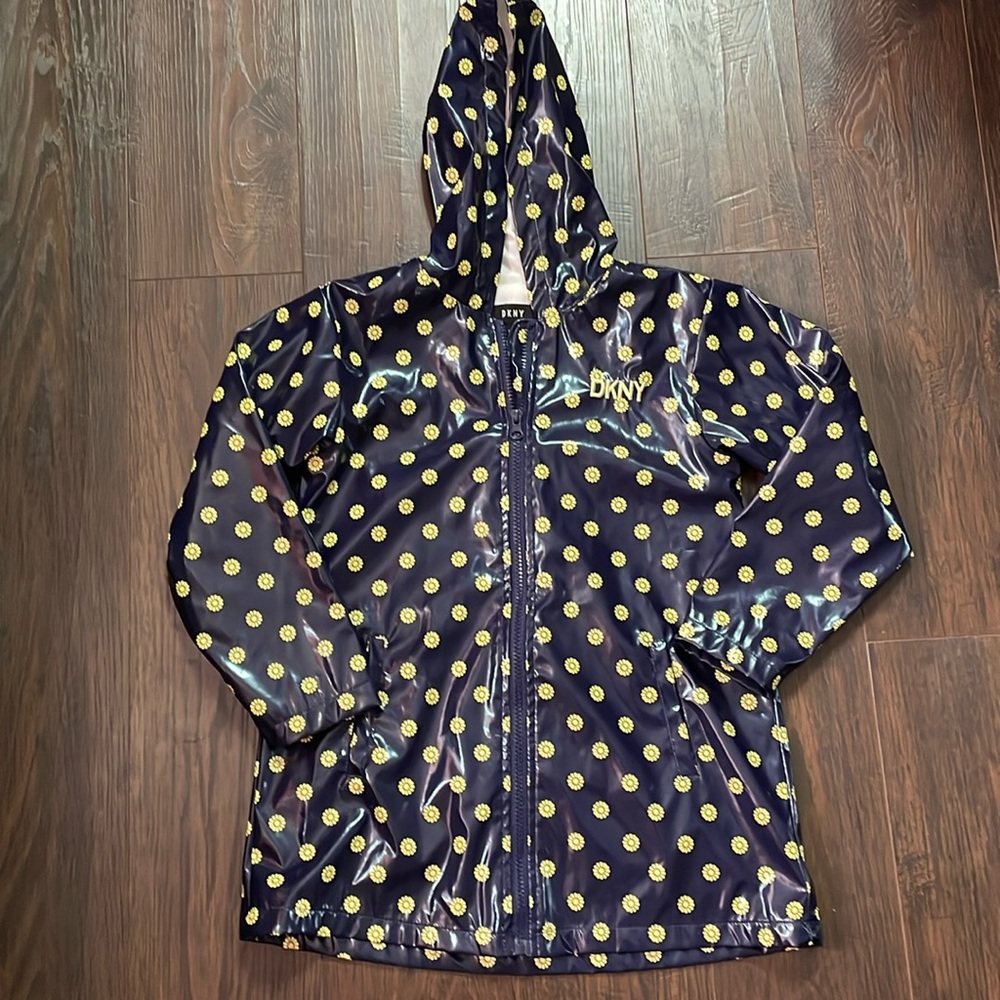 DKNY girls rain coat navy & yellow daisy pattern EUC